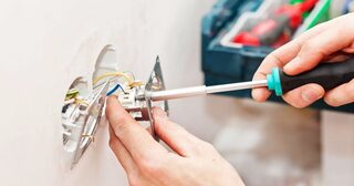 Электромонтажные работы в Донском от Мастер24 — электромонтаж под ключ, цены от 1621 руб., заказать услуги